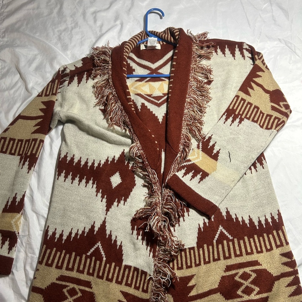 Tiffany & Gray Women’s Cardigan Sweater Size M Fringe Aztec Southwestern Belted